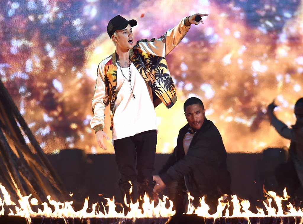 Justin Bieber, BRIT Awards, Performing Justin Bieber, BRIT Awards, Performing